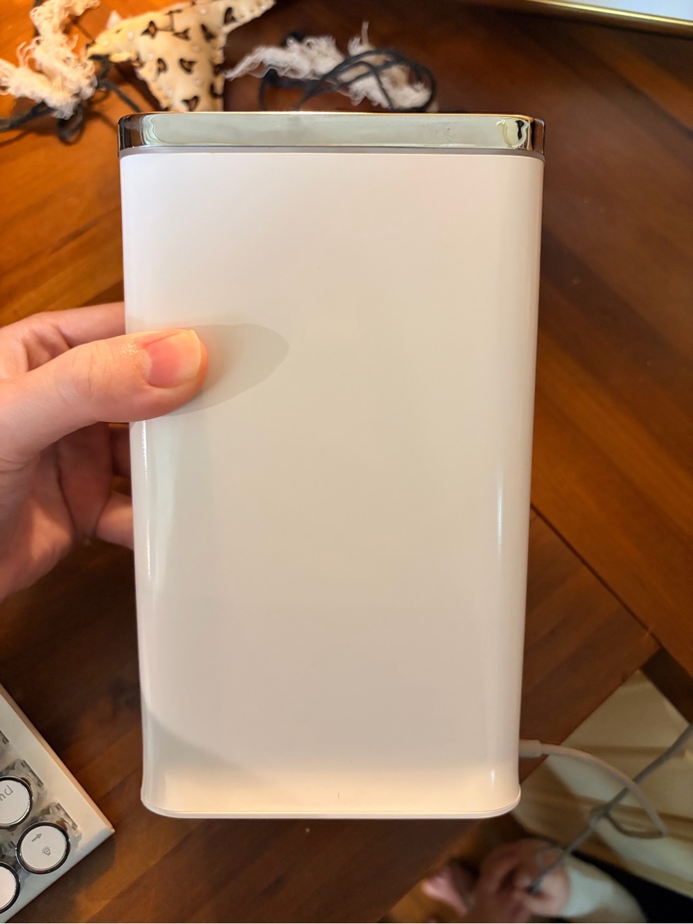 simplehuman White Phone Sanitizer